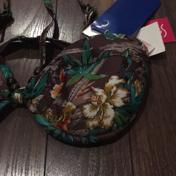 2CHILLIES Women’s Swimwear Bikini Top Size 6US - Picture 2 of 7